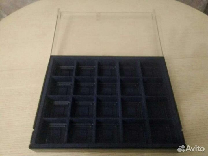 Шкатулка пластиковая