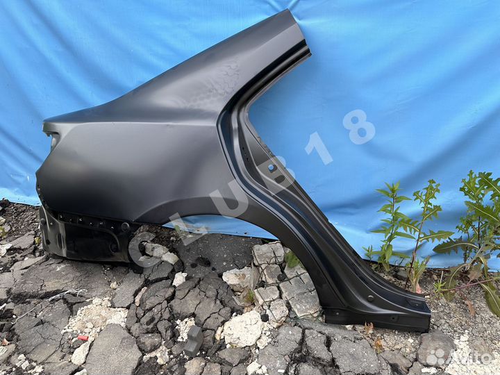 Крыло заднее правое Toyota Camry XV50