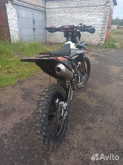 Avantis Enduro 250carb