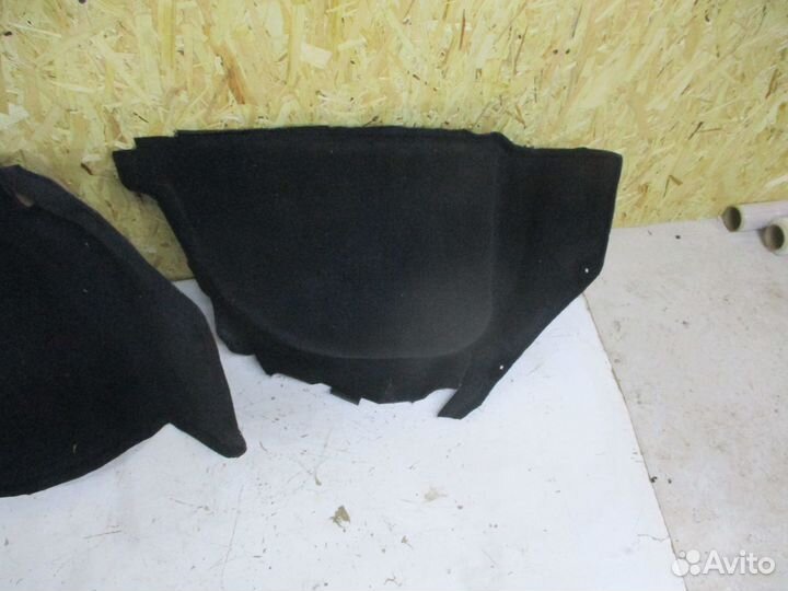 Обшивка багажника Форд Фиеста мк5 (2008)