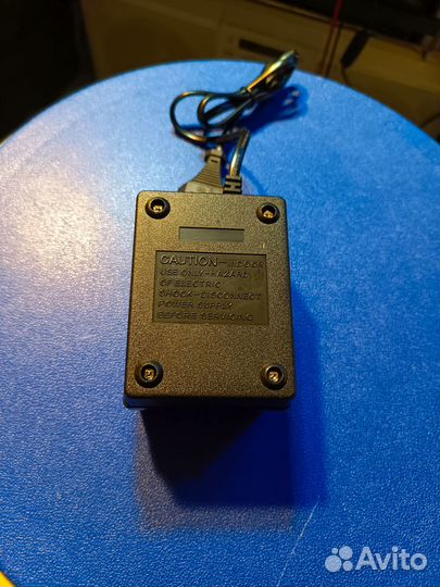 Сетевой адаптер 220-110 вольт