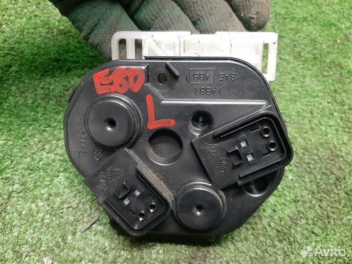 Механизм зеркала Mitsubishi Grandis 2008