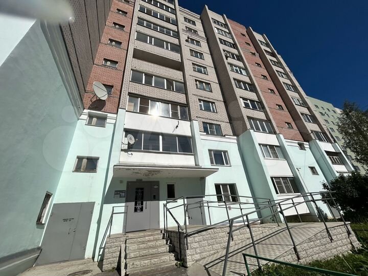 2-к. квартира, 66 м², 10/10 эт.