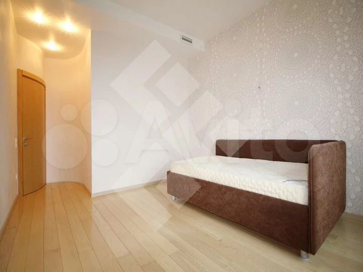 6-к. квартира, 300 м², 11/18 эт.