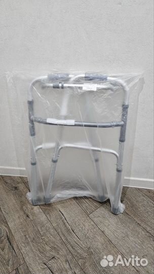 Ходунки для взрослых шагающие (новые)