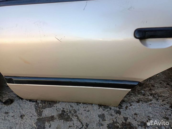 Двери задние Nissan Primera P10 P11