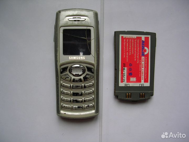 Сотовые телефоны ретро