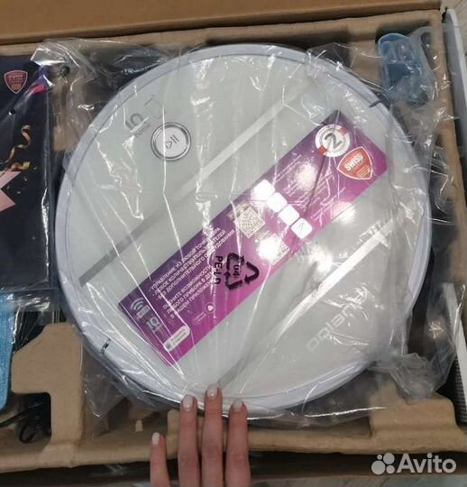 Робот пылесос Polaris