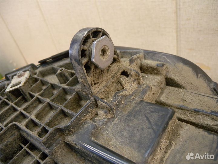 Фара Mercedes W167 Мерседес в167