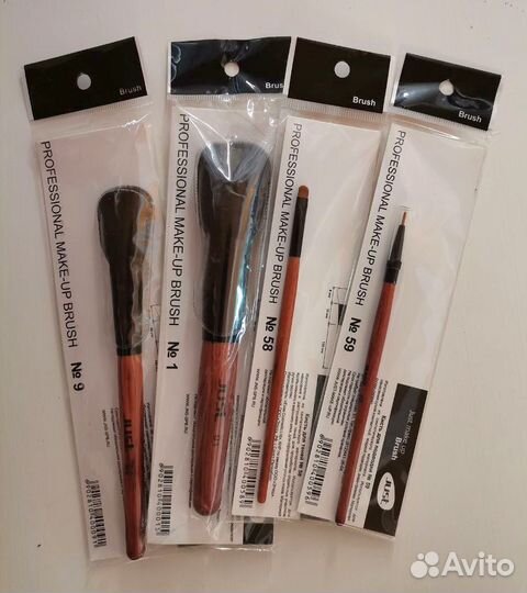 Кисти для макияжа 