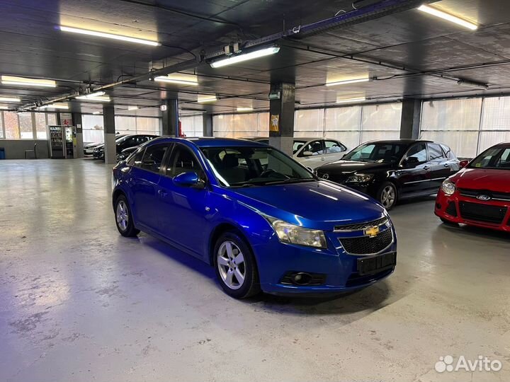 Chevrolet Cruze 1.6 AT, 2011, 180 000 км