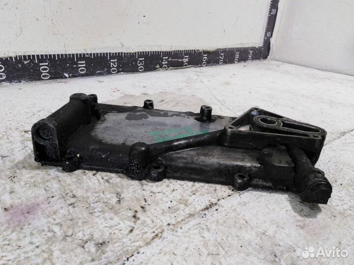 Крышка двигателя Скания