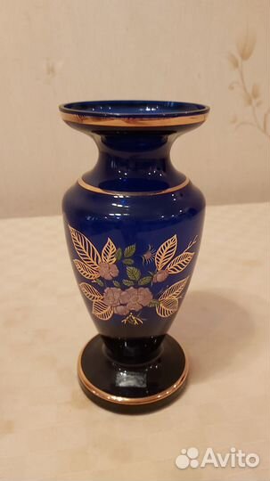 Ваза для цветов СССР из цветного стекла