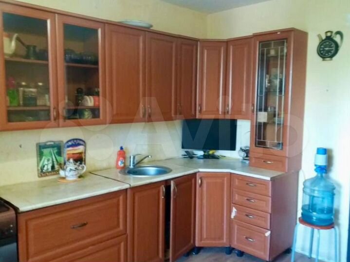3-к. квартира, 80 м², 3/10 эт.