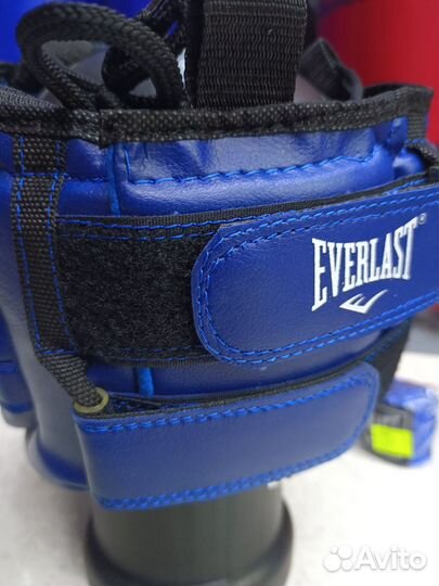 Перчатки для единоборств (10 Oz) новые