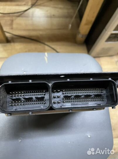 Блок управления двигателем Volkswagen Passat B6