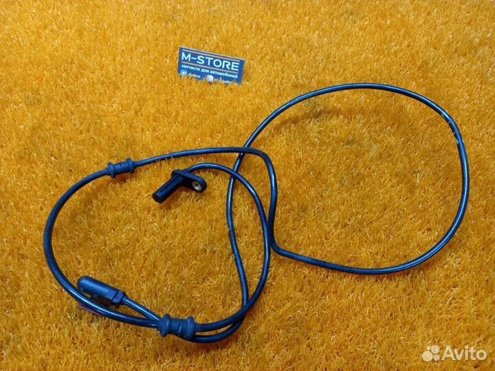 Датчик abs задний правый Mercedes-Benz E-Class