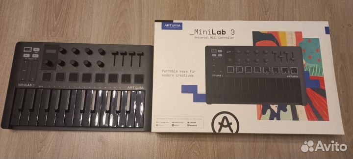 Midi-клавиатура Arturia MiniLab 3 Deep Black