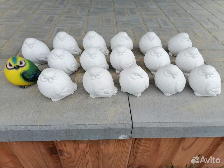 Фигурка из гипса. Птица