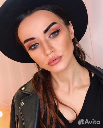 Визажист Стилист