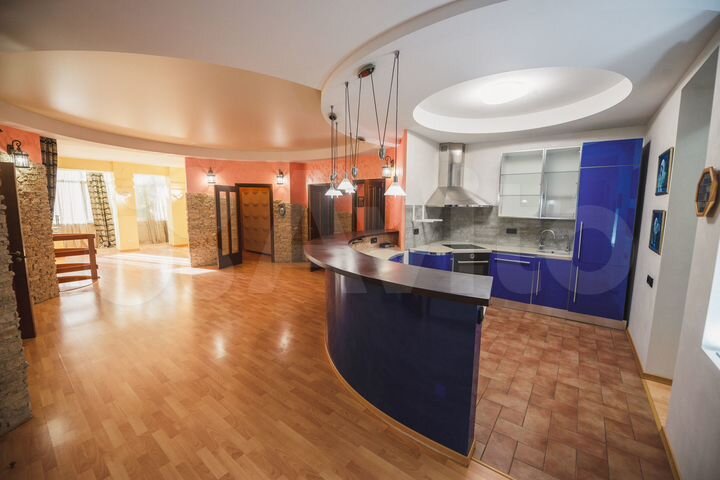 4-к. квартира, 164 м², 1/9 эт.