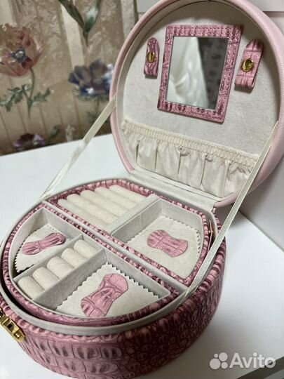 Шкатулки для украшений, ключница, коробки