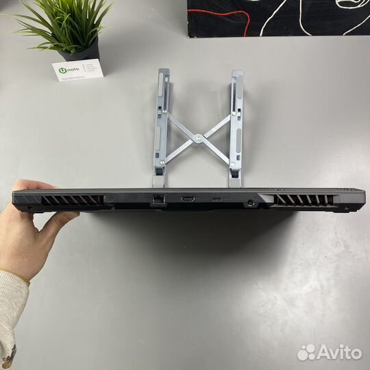 Игровой ноутбук Asus ROG Strix i7-9/RTX/144Гц/17'