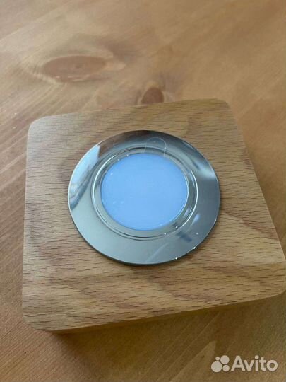 Потолочный светильник дуб