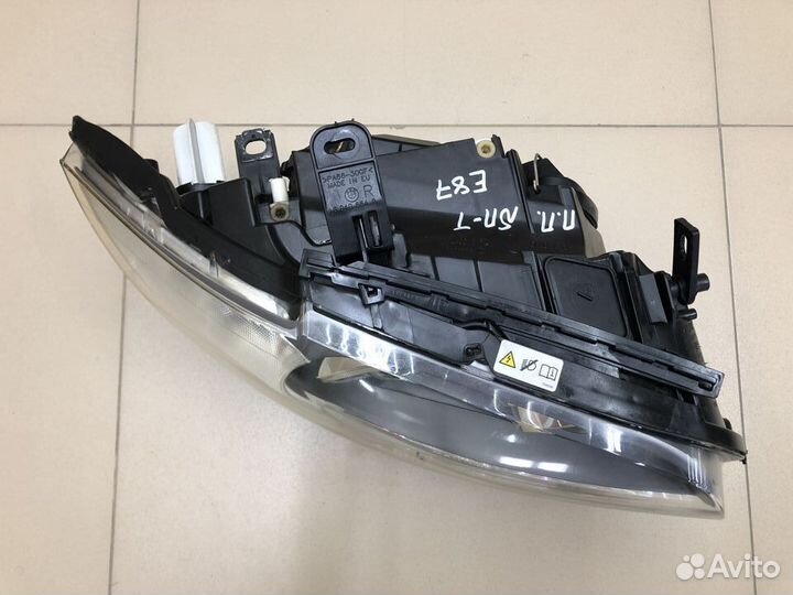 Фара правая ксенон BMW 1 E87