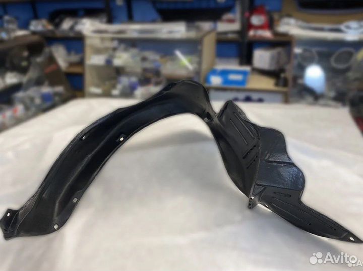 Подкрылок передний левый Hyundai Accent (Тагаз)