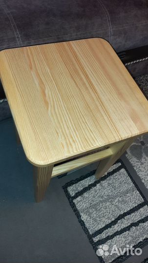 Табуретки деревянные