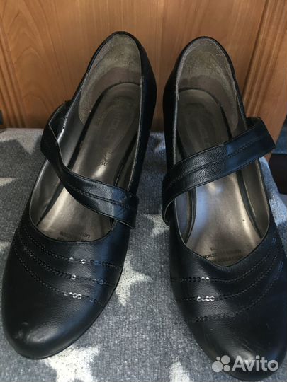 Туфли женские (черные, с пайетками)