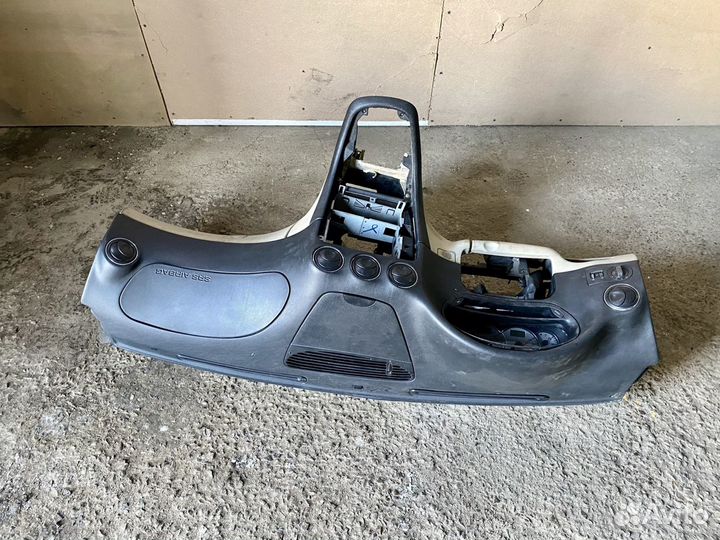 Панель торпеда с Airbag Alfa Romeo 166