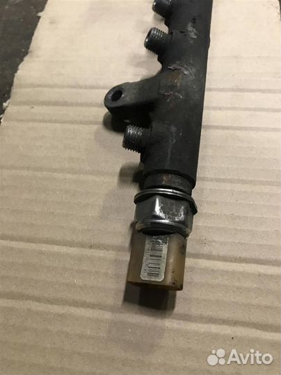 Рампа топливная Volkswagen Transporter T5 2009-20