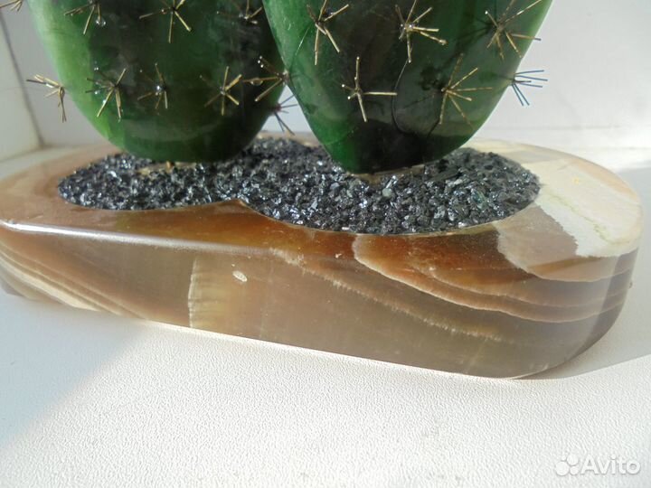 Кактус из нефрита и оникса Композиция выс. 17 см