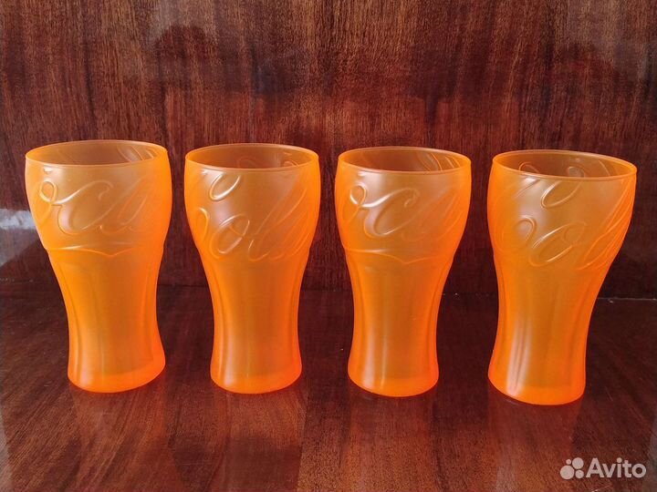 Стаканы кока кола