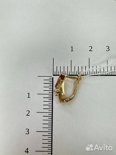 Серьги с синтетическим камнем Золото