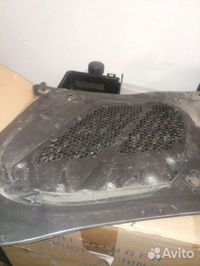 Корпус воздушного забора Пежо 206