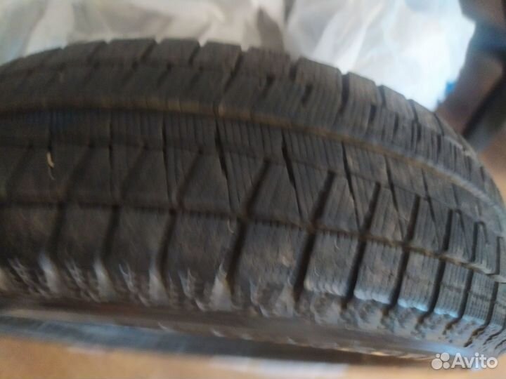 Bridgestone Blizzak Revo GZ 185/65 R15
