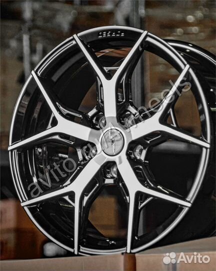 Кованые диски Genesis GV70 G70 R19 наличие