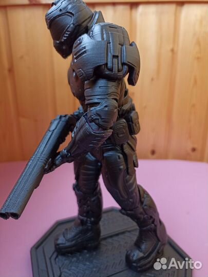 Фигурка Doom slayer doom guy