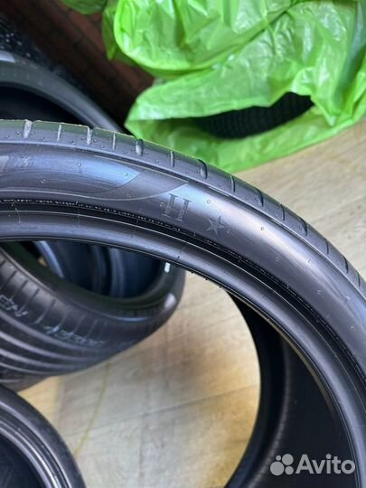 Pirelli P Zero PZ4 315/30 R22 107Y