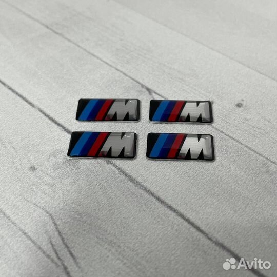 Наклейки шильдик M на диск BMW 17 мм х 9 мм