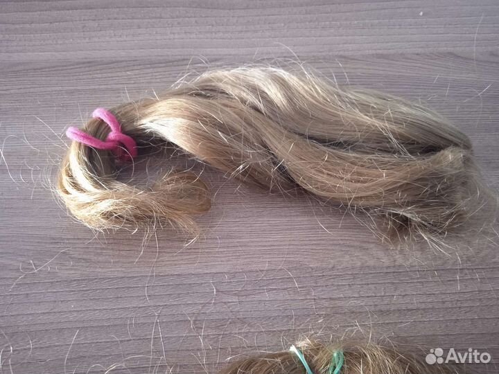 Продаю волосы