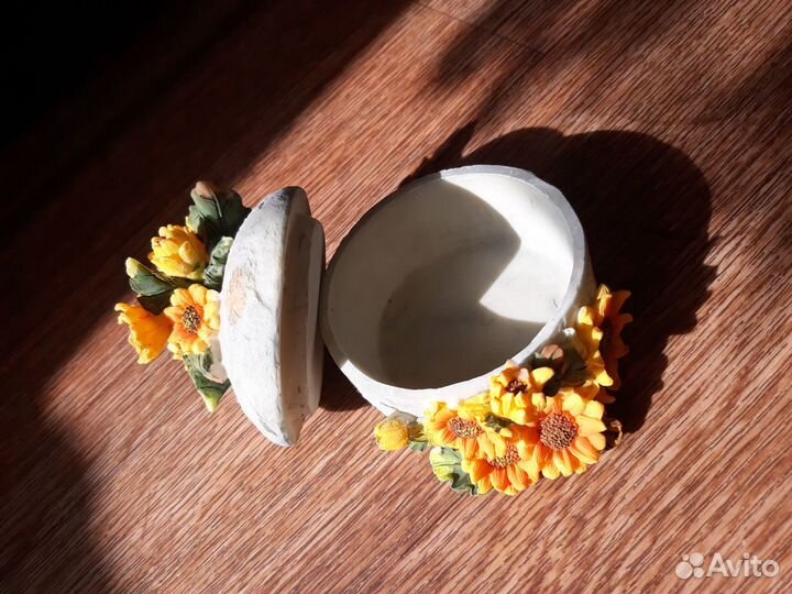 Шкатулки, подсвечники керамические