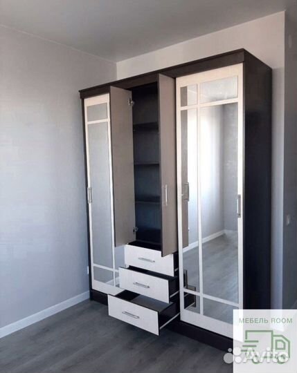 Шкаф вместительный новый