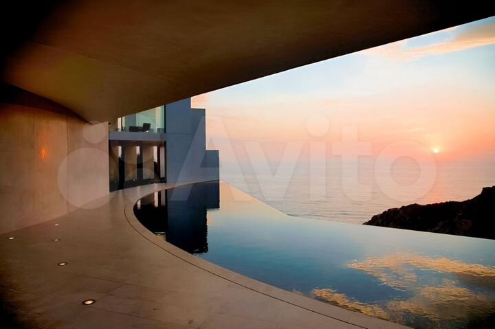 Коттедж 800 м² на участке 20 сот.