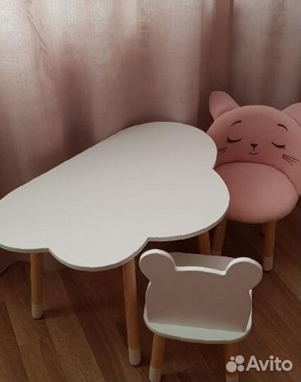 Детский стол и стул