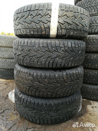 R17 Toyo Observe G3-Ice 235/65, PCD 5x130 DIA 71