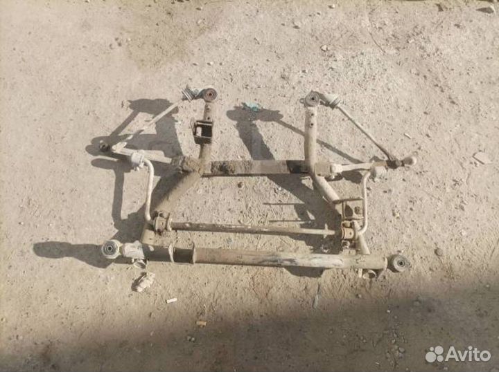 Передняя балка (подрамник) ваз 1111 Ока